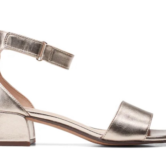 Like new Clarks Caroleigh Anya Ankle Strap Heeled Sandals Metallic Gold 10 - Picture 2 of 12